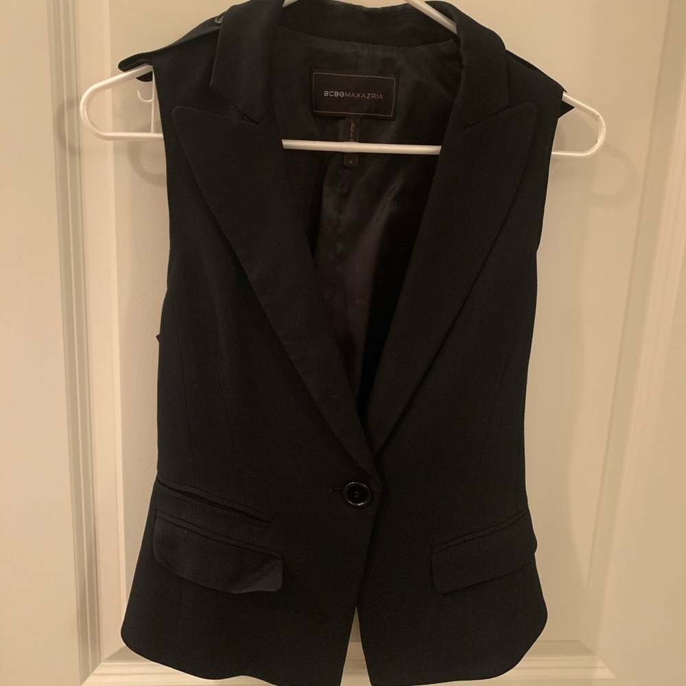 Bcbg maxazria black one bottom lined suit vest